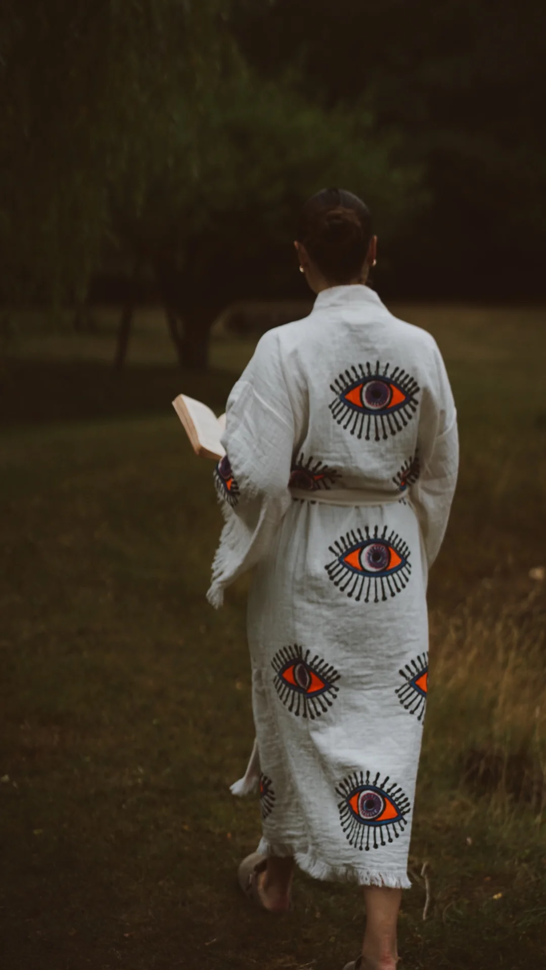 White Long Robe With Orange Eye 2